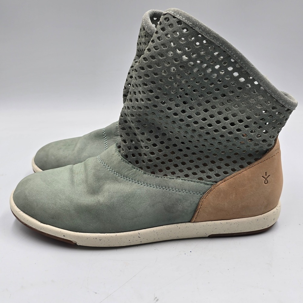 EMU Australia Boots Womens 8? Numeral Suede Sage Green Perforated Slouch EUC